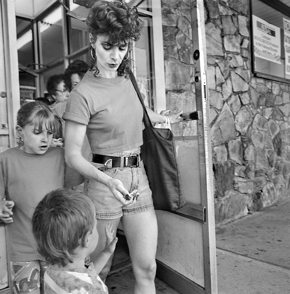 Christine Osinski: Shoppers, Chicago, and Swimmers 1980 
