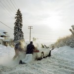 pushing-car-blizzard_1000