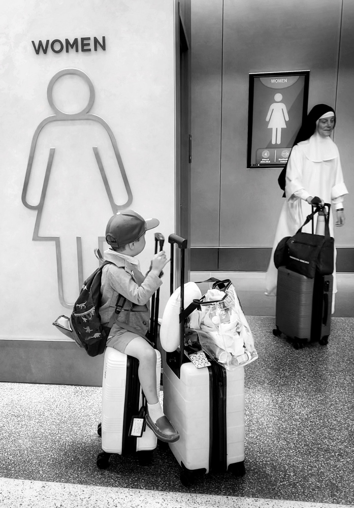 ©Laurie Freitag,Waiting for his Mother, Kansas City, MO - N.Y. Photo Curator