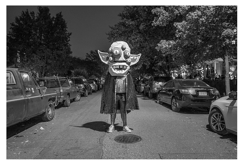 Halloween in Oregon Hill, Richmond, VA, 2023. ©Jennylyn Pawelski IG: @pawelskiphoto