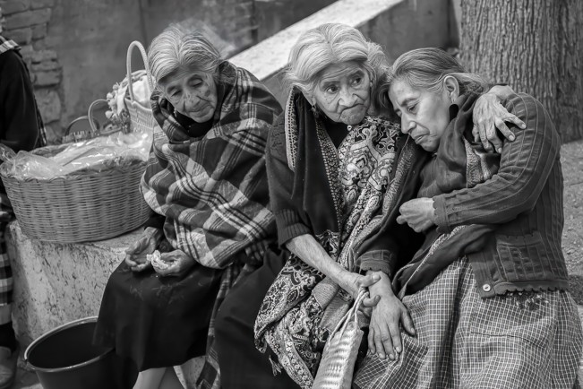 Abuelas Teotitlan - Deborah Cole