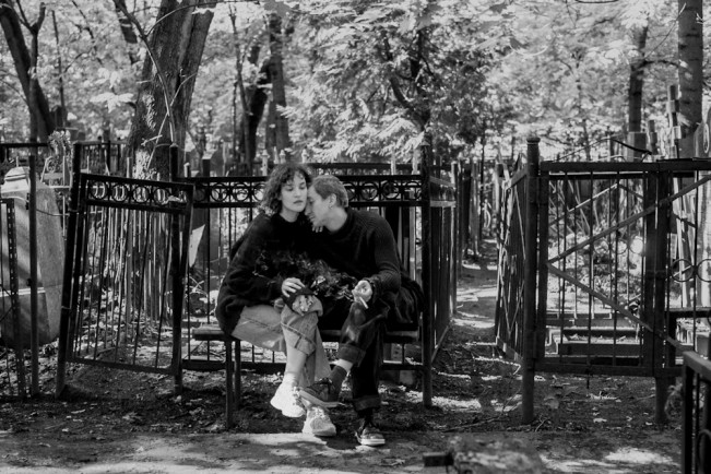 AlexFokin_a date at the cemetery - Alexey Fokin (Fokinman)