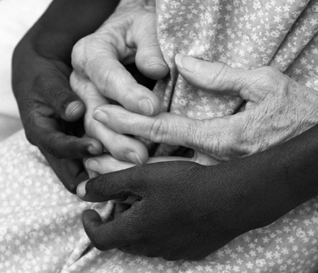 ©Frankie Suzanne Garr, Hands of Love, @frankie_ogara, http__www.nextstopphotography.com - Suzanne Garr