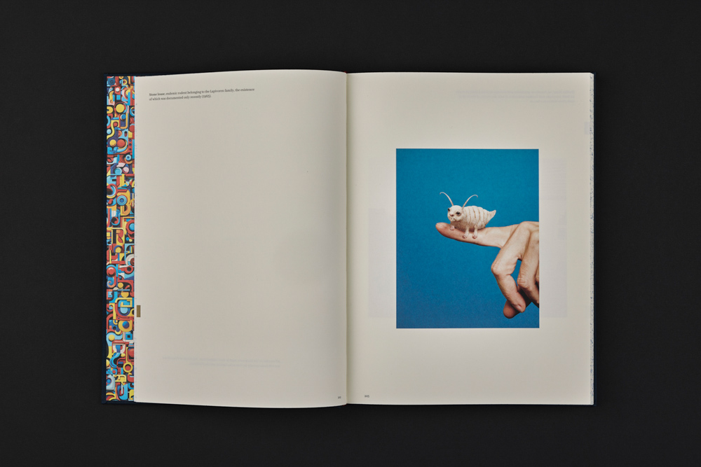 Encyclopaedia_book_05