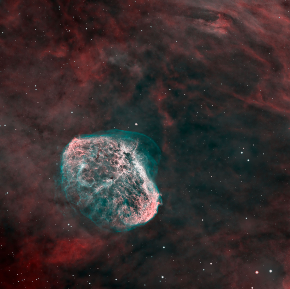 Thomas-Fowler_Crescent Nebula