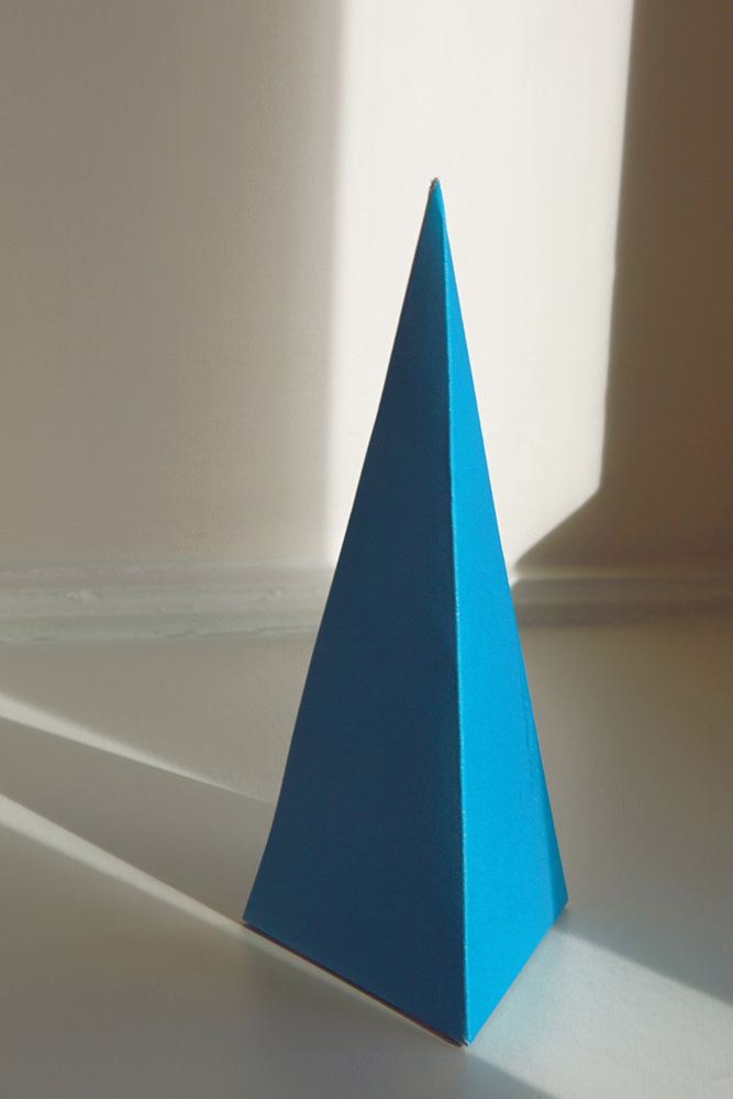 Kahlo_Pirámide_estelar,_2010_-_Laboratorio_de_Ficciones_CK7