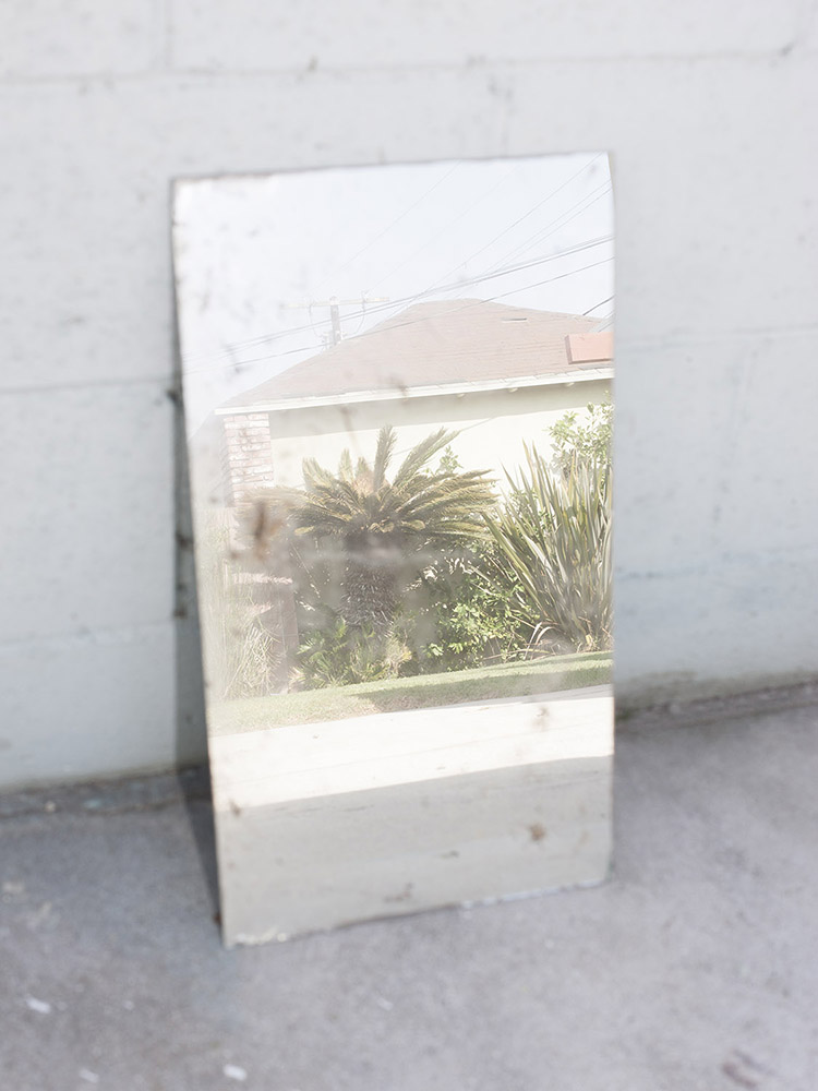 Yogan Muller, Mirror (Telotype #3), Muirfield Road, Crenshaw, October 2019. Copyright: Yogan Muller